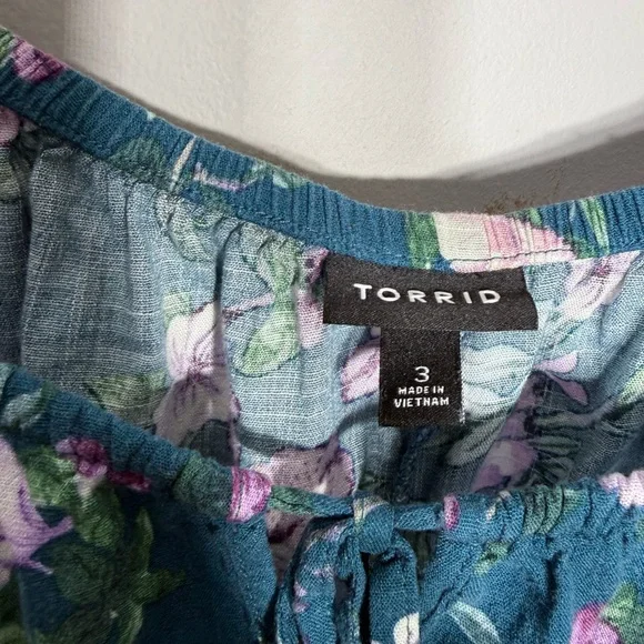 Torrid Women’s Plus Size Floral Blouses Bundle Lot Size 3XL - Picture 6 of 7